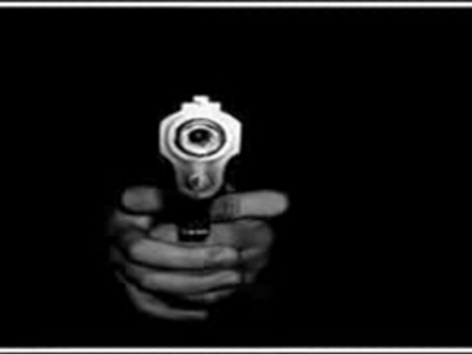 Intouchable ft Maryam-J'ai plus d'encre