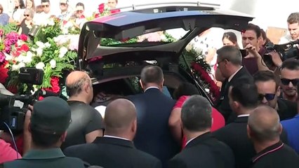 Utrera despide a Reyes con un entierro multitudinario