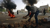 13 قتيلا خلال محاولة القوات السودانية فض الاعتصام في الخرطوم