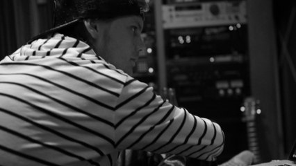 Avicii - The Story Behind "Freak"