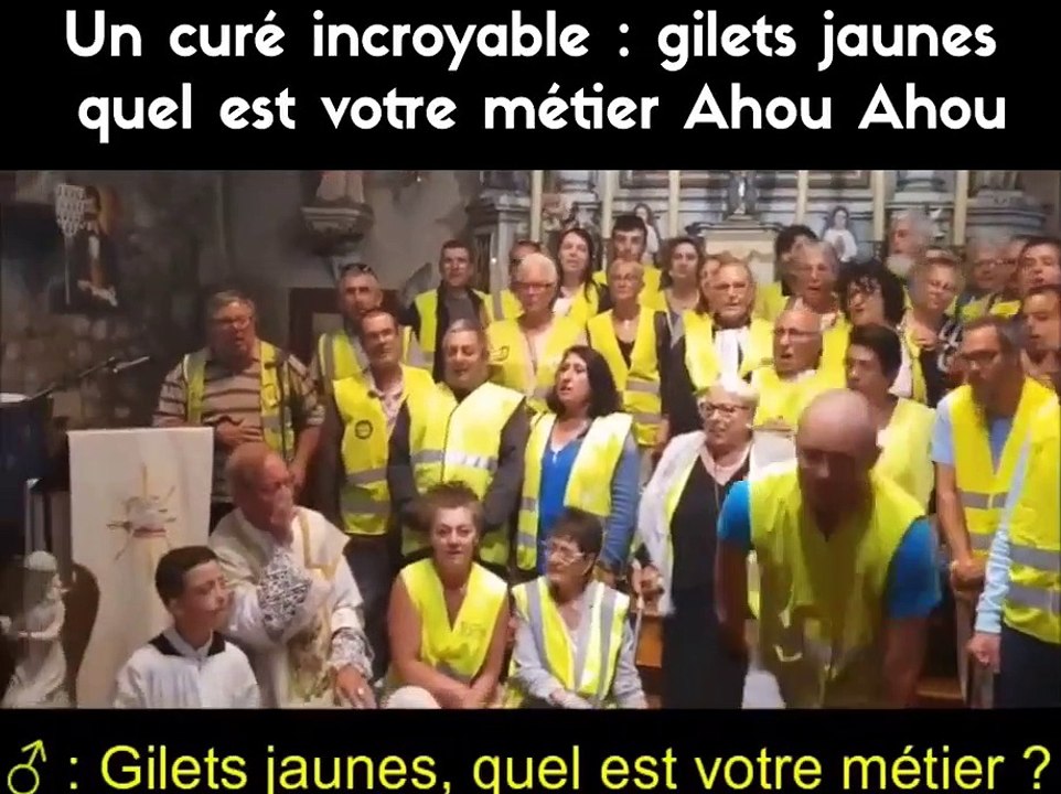 En Normandie, un curé chante des slogans anti-Macron avec des gilets jaunes dans une église