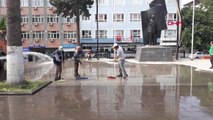 GAZİANTEP Atatürk Anıtı ve çevresi temizlendi