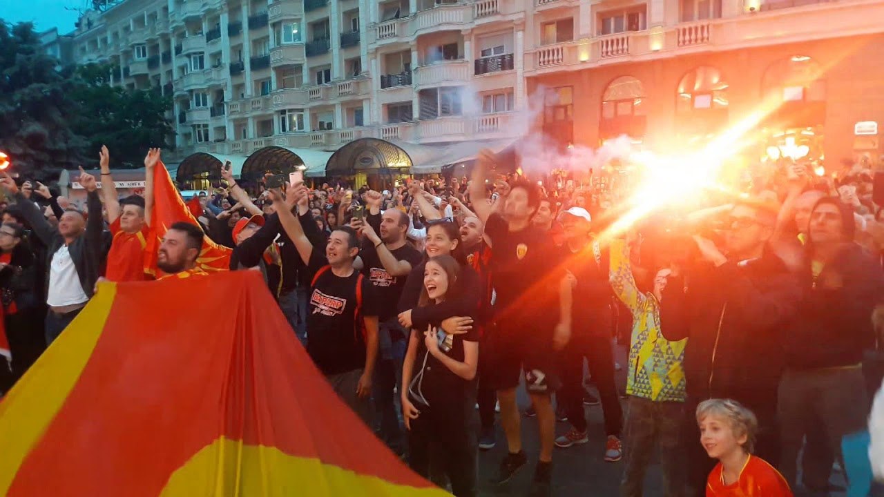 Прослава и апсења во Скопје по триумфот на рако...