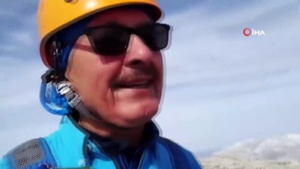 Antalya'da bayramda zirvede kar, sahilde deniz keyfi