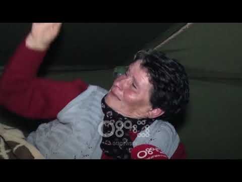 RTV Ora - Tërmetet në Korçë, sherr dhe grushta mes banorëve dhe punonjësve të ndërmarrjes