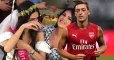Mesut Özil'in nişanlısı Amine Gülşe, bekarlığa veda partisinde gözyaşlarına boğuldu