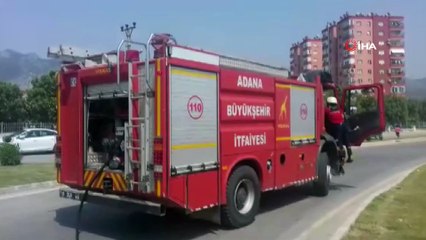 Hareket halindeyken alev alarak yanan otomobil kullanılamaz hale geldi