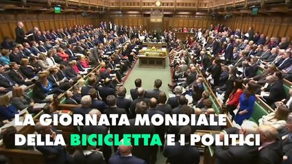 4 politici modesti che si spostano in bicicletta