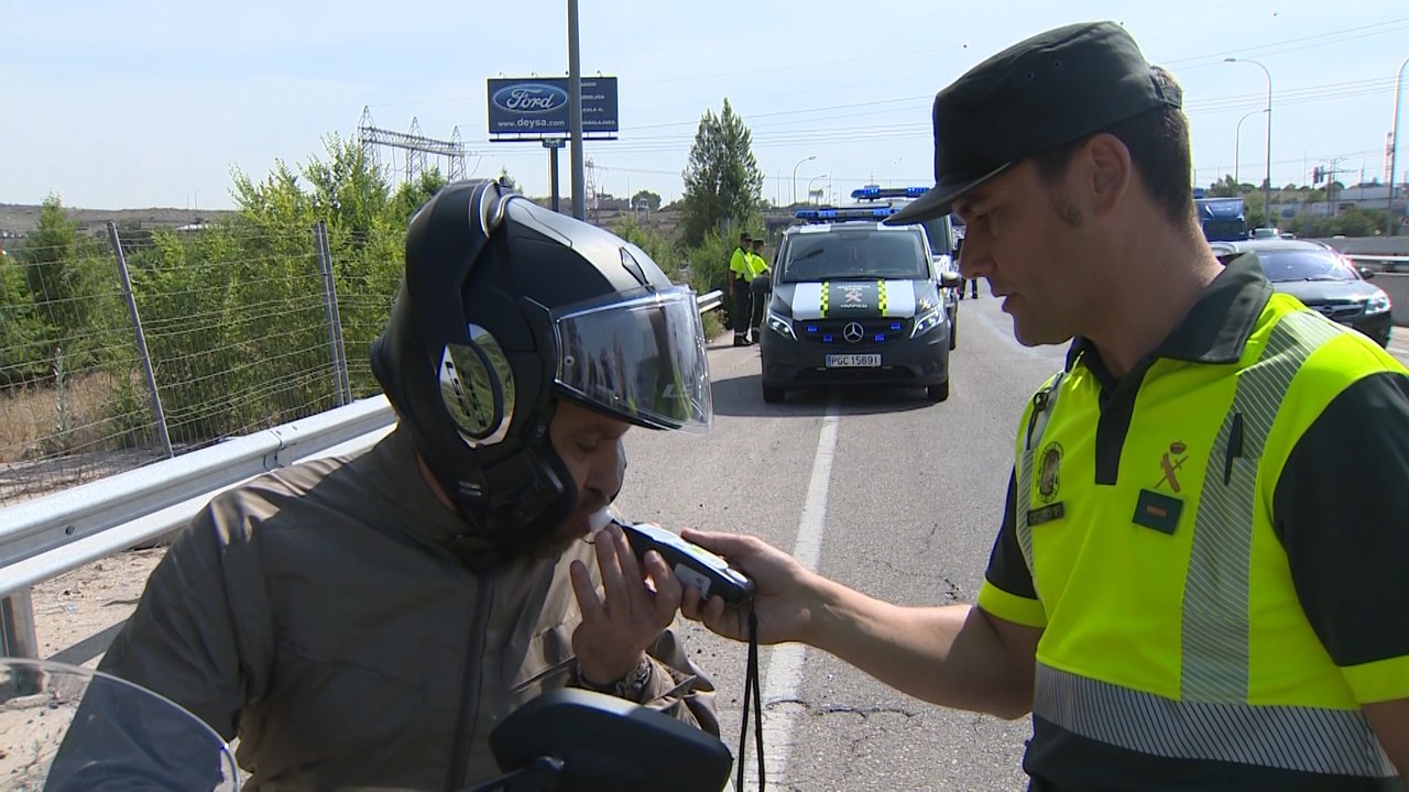 DGT realizará 25.000 pruebas diarias de alcohol y drogas esta semana