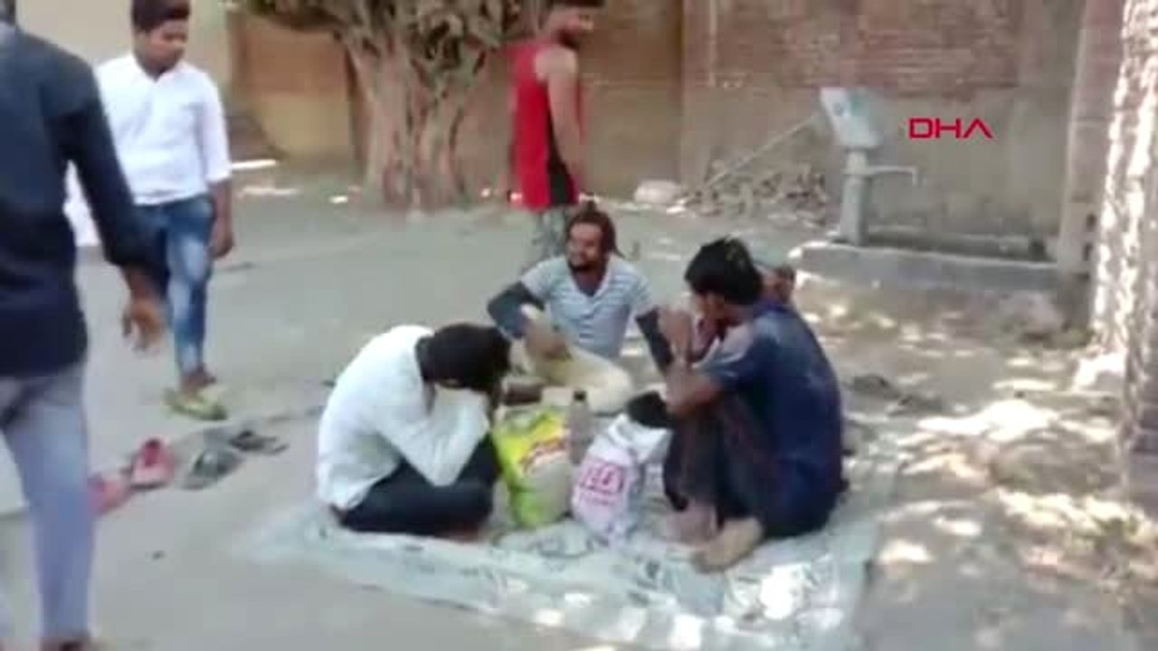 DHA DIŞ ? Hindistan'da 'inek eti yiyorsunuz' diyerek oruç açan Müslümanlara saldırdılar