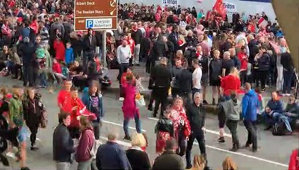 Fan Reactions From The LFC Victory Parade!