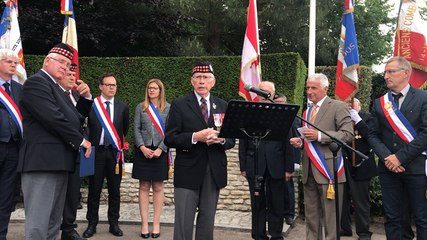 75e anniversaire du Débarquement. Au Hell’s corner, une plaque en mémoire des soldats canadiens