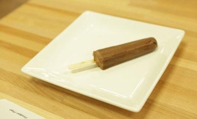 Low-Fat Ice Cream Sandwich or Fudge Pop: Which Is Healthier?