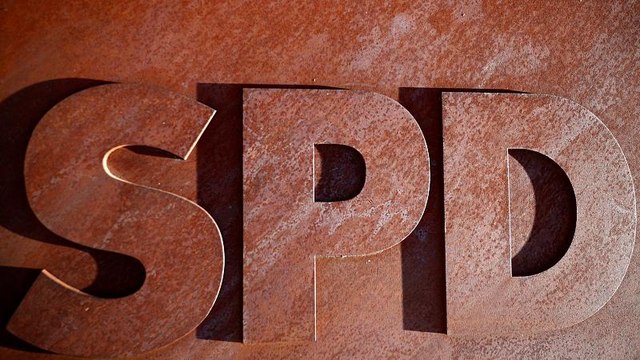 Социал-демократическую партию Германии возглавит трио