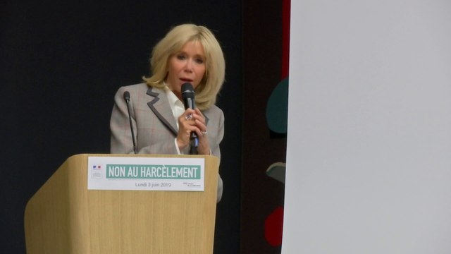 Si vous ne parlez pas, on ne peut rien faire pour vous. Contre le harcèlement scolaire, Brigitte Macron appelle les élèves à s'exprimer