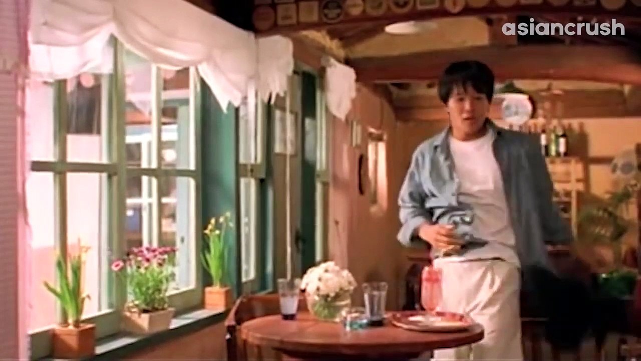 Confessing my love to a total stranger in public | Clip from 'Lover's Concerto'