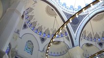Büyük Çamlıca Camisi'nde bayram namazı