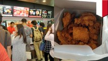 Pria borong ayam KFC setelah ibu-ibu sebut ia gemuk - TomoNews