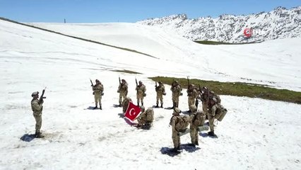 Operasyondaki Mehmetçikler Ramazan bayramını kutladı