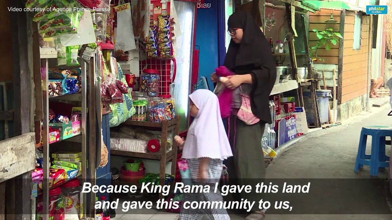 Thai Muslim family keeps silk weaving heritage alive