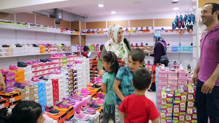 Çektiği fotoğraflarla çocuklara umut oldu