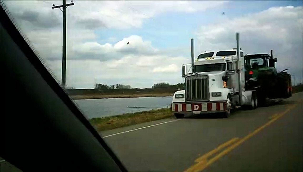 mch 86 farm tractor transport.
