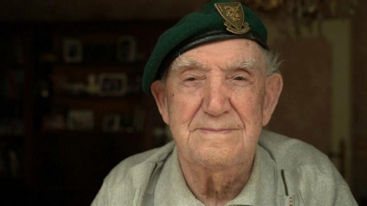 El recuerdo de amigos y enemigos caídos en la II Guerra Mundial