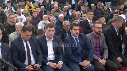 Myslimanet festojne Fiter Bajramin