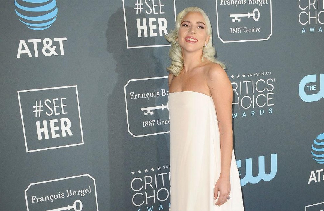 Lady Gaga confirma término de noivado
