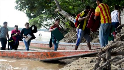 Migrar de una Venezuela en crisis a una Colombia en guerra