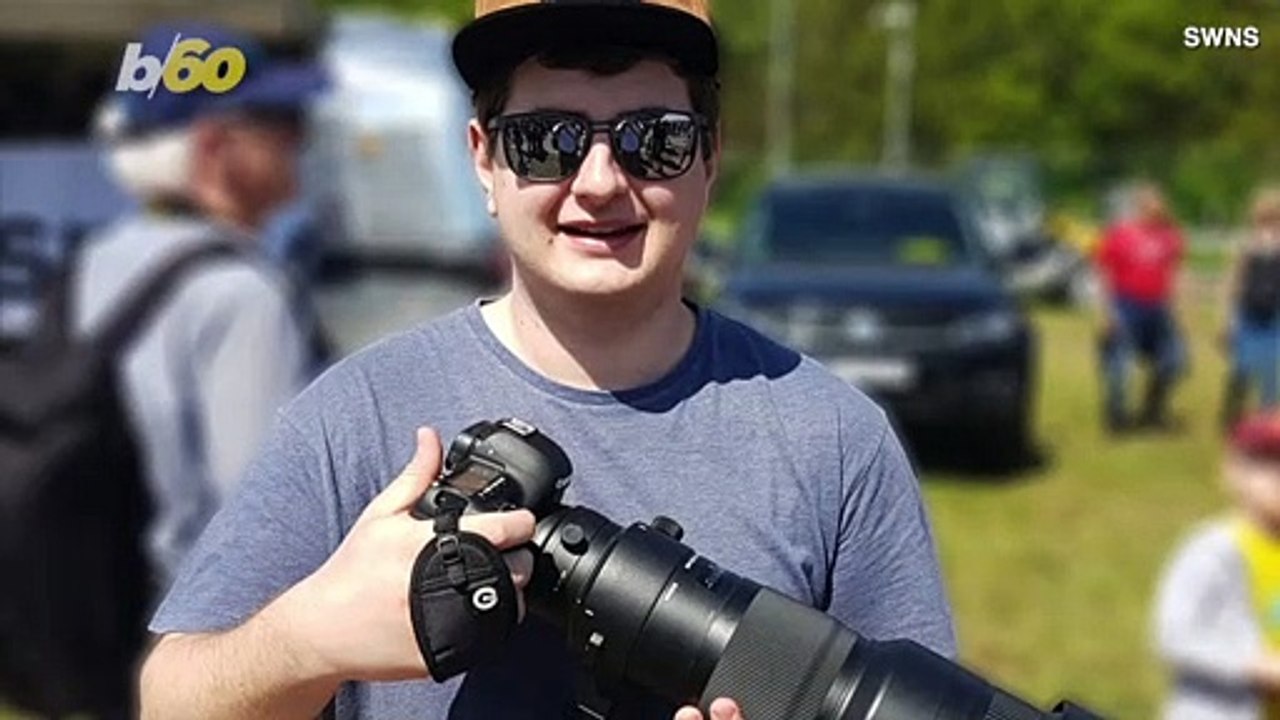 Taste The Rainbow! Photographer Captures Amazing Photo of Plane Leaving a Rainbow Contrail