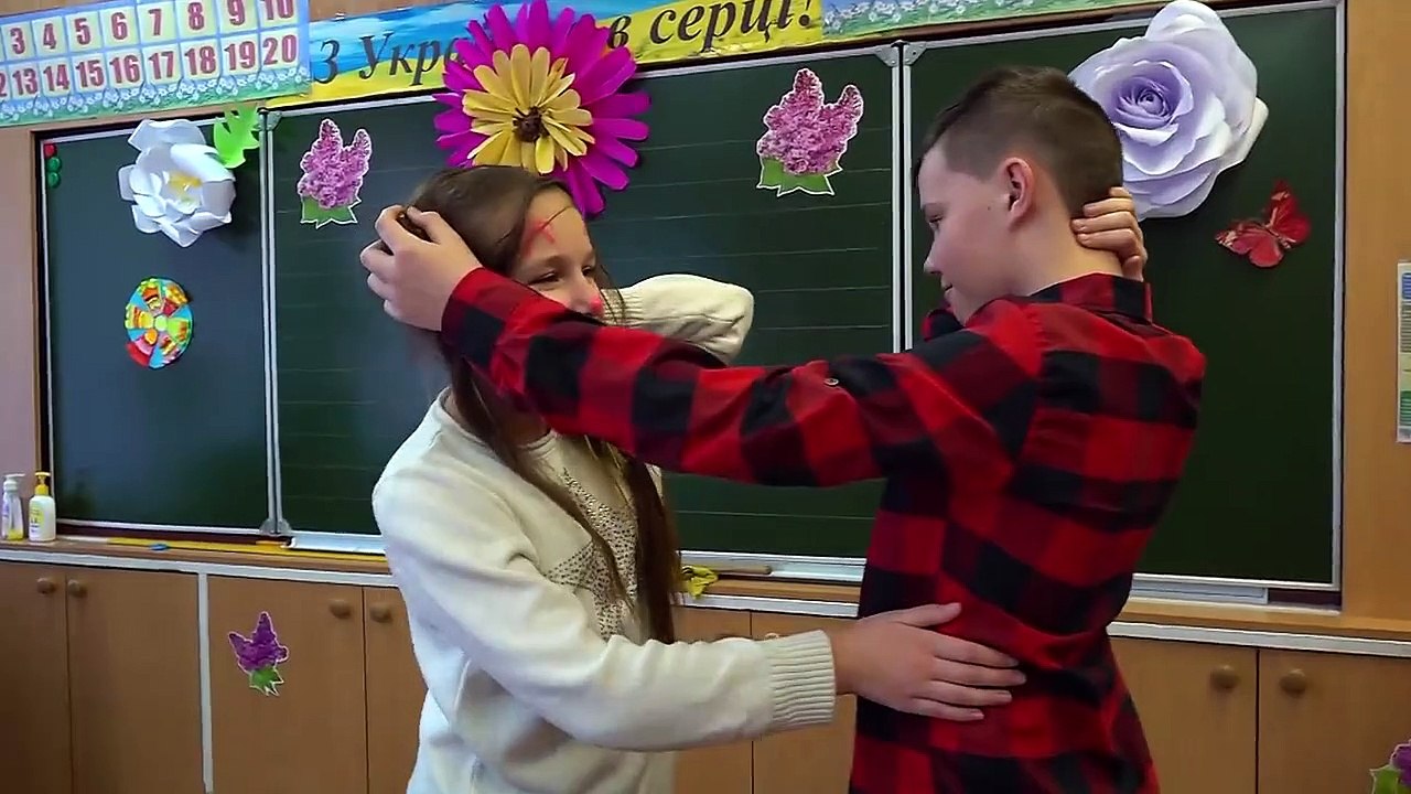 ЗАМРИ И ОТОМРИ!!!)))ИГРА-ПОДСТАВА))