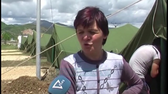 Fiter Bajram edhe për banorët e Floqit të prekur nga tërmeti - News, Lajme - Vizion Plus