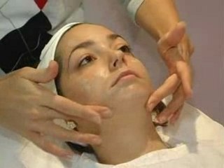 Leçon de maquillage n° 3 : se faire un joli teint