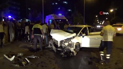 Diyarbakır'da trafik kazası, 1'i çocuk 4 yaralandı