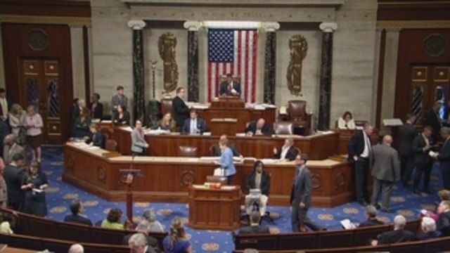 La Cámara Baja de EEUU aprueba una ley para dar ciudadanía a millones de inmigrantes