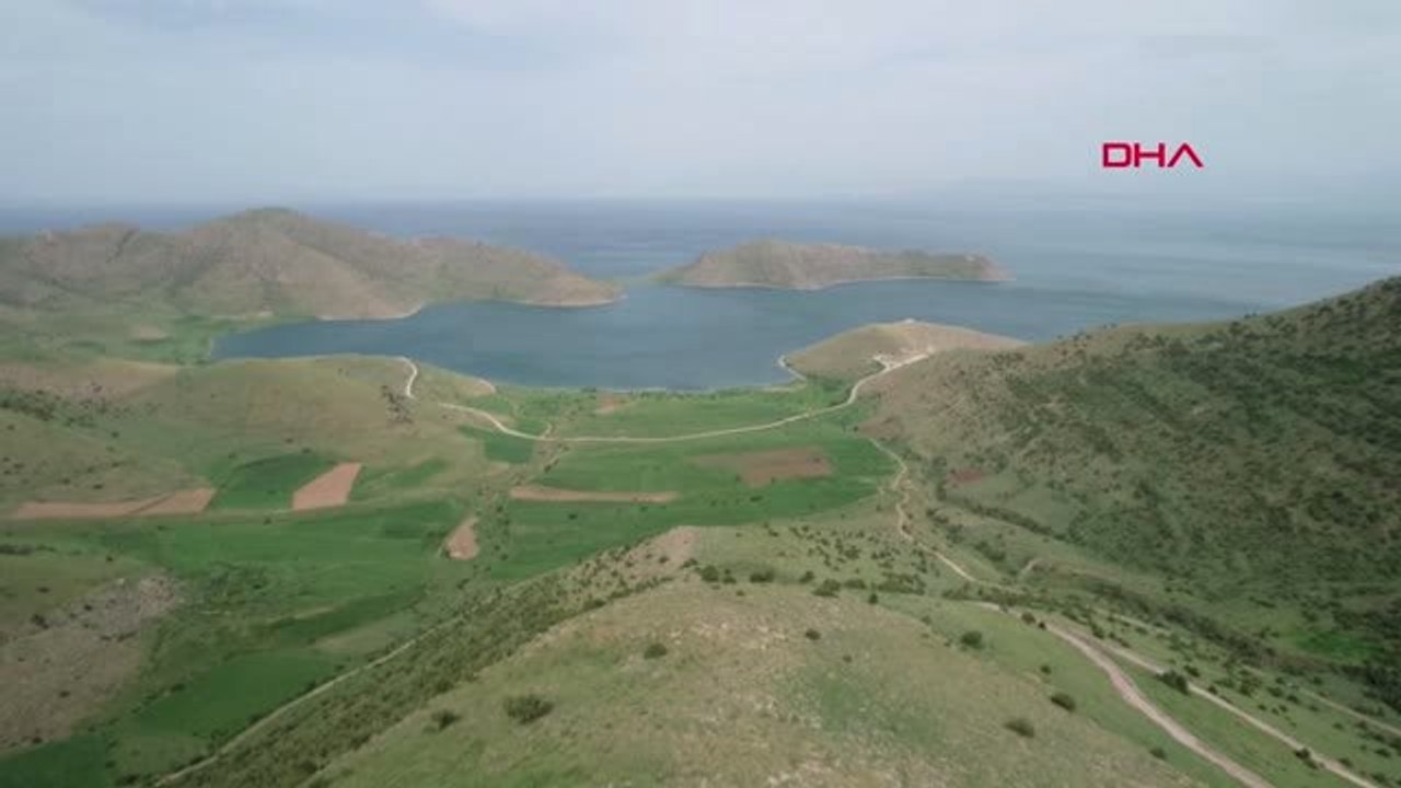 VAN DEFİNECİLERİN TAHRİP ETTİĞİ TARİHİ MANASTIR...