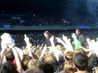 Entrée sur scene de Muse  au parc des princes