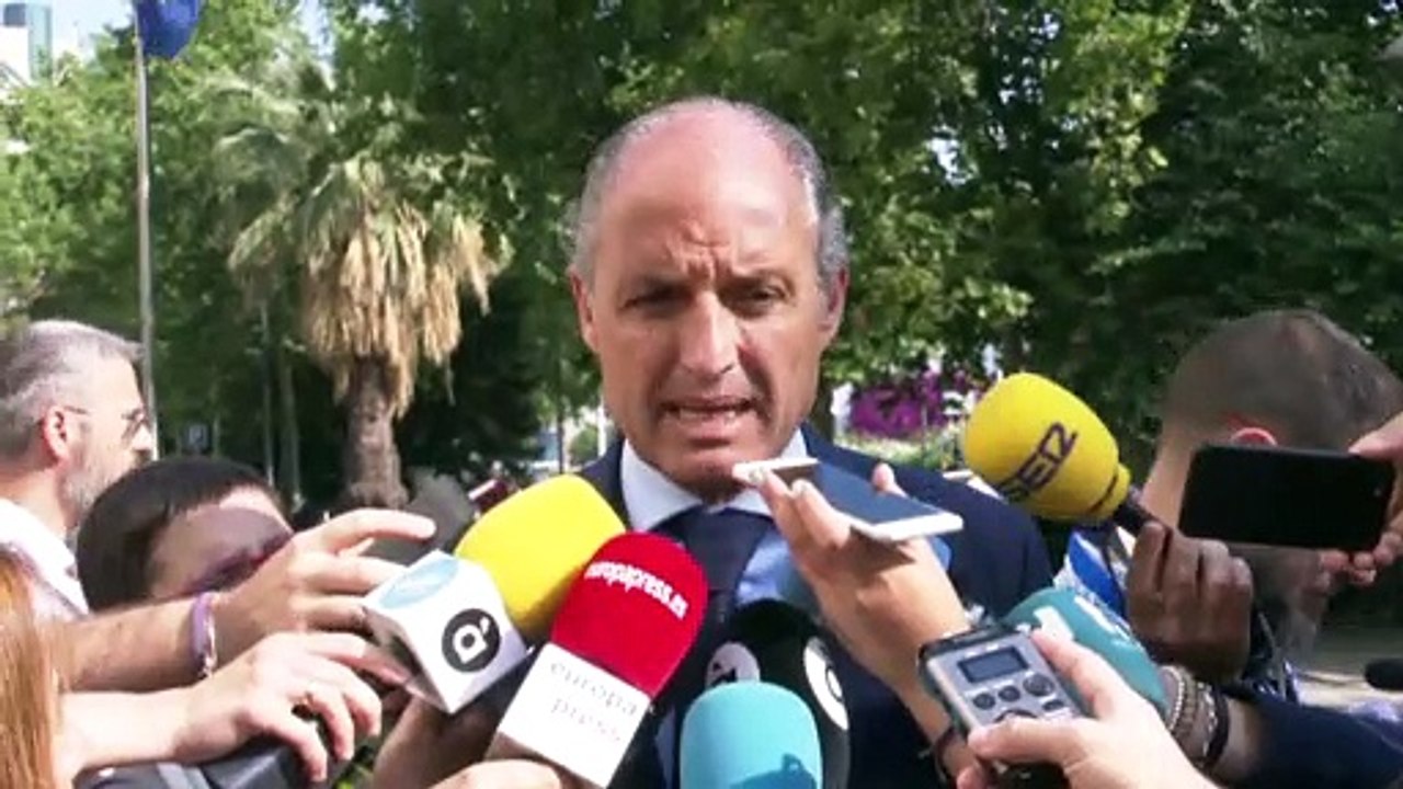 Camps ve "persecución política" de Puig y Oltra en causa de la F1