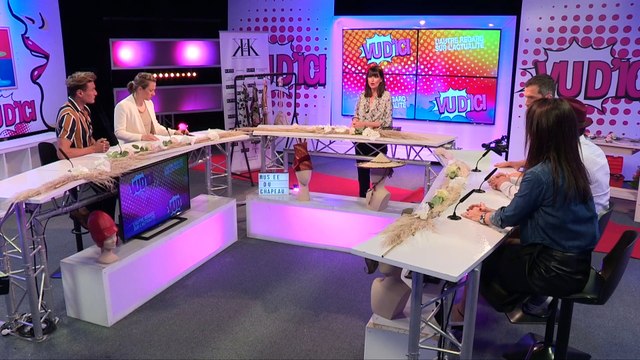 Coup de projecteur sur l'exposition Chapeaux d'Excellence Les MOF à l'Honneur présentée à l'Atelier Musée du Chapeau de Chazelles sur Lyon, Yvan Perreton le directeur du Musée nous présente des chapeaux d'exception sur le plateau de Vu d'ici !