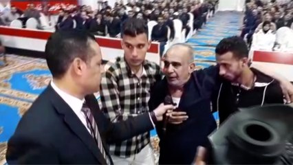 «اتحبست في جهاز بناتي»..مسن يبكي لحظة استقبال أولاده له بعد الإفراج