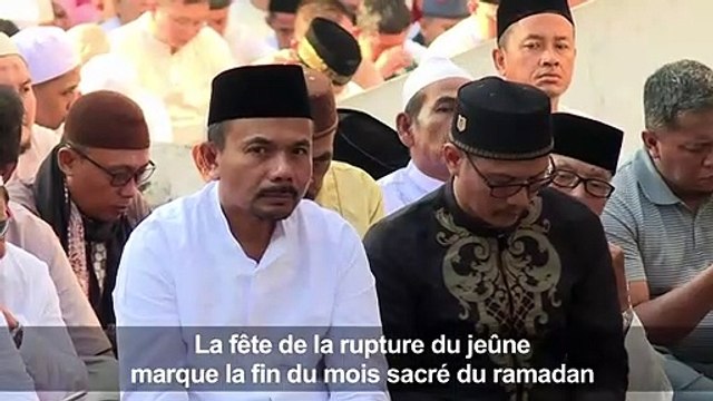 Les musulmans indonésiens célèbrent l'Aïd el-Fitr