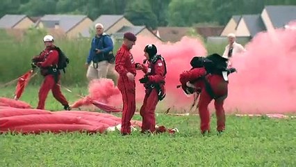 D-Day veteran, 94, parachutes onto Normandy
