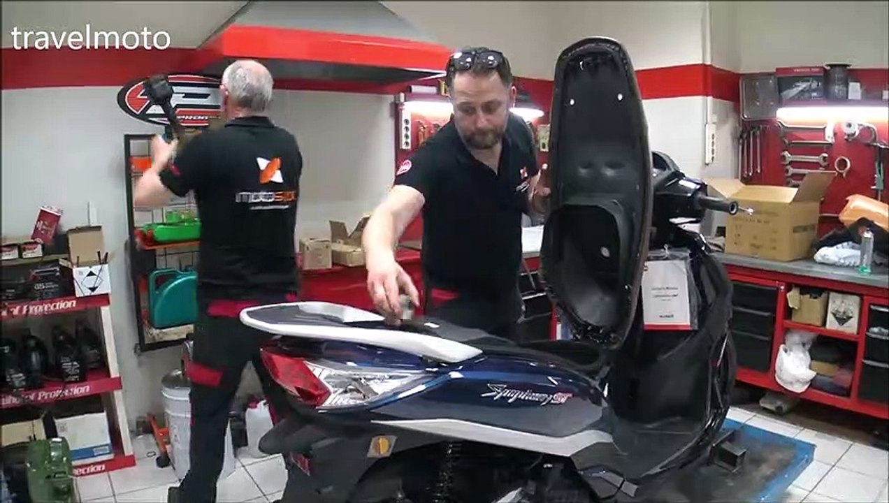 Unboxing the SYM Symphony ST 125cc scooter