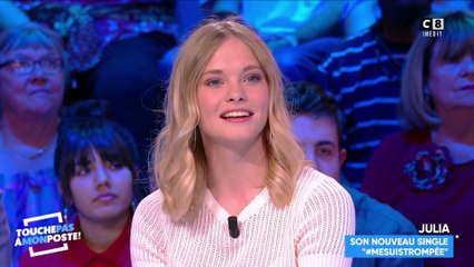 Qui est Julia, la nouvelle protégée sexy de Mylène Farmer ?