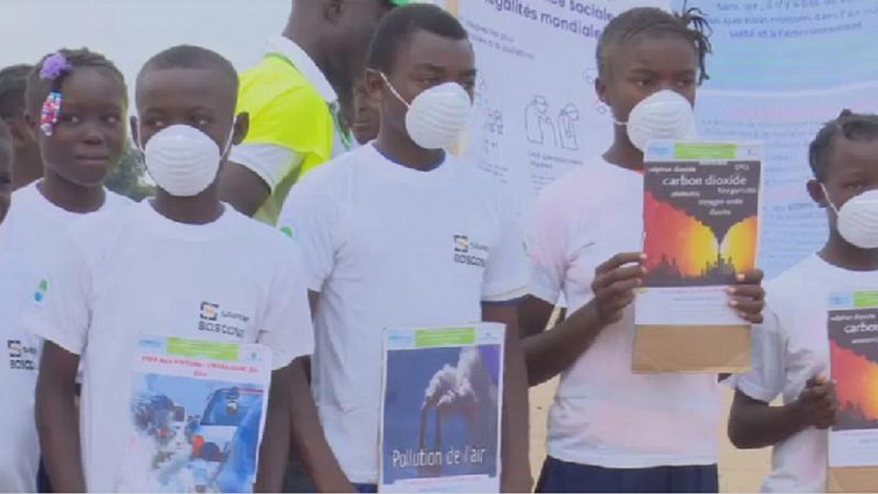 Environnement : au Congo, des enfants plantent les arbres pour purifier l'air