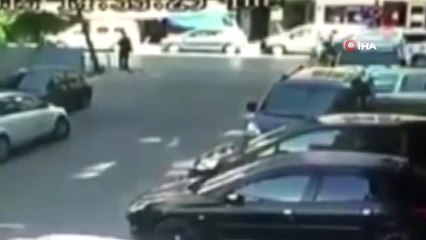 İstanbul'da "yok artık" dedirten kaza kamerada