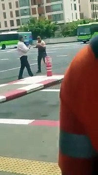 Titsa investiga la pelea entre un vigilante de seguridad y un usuario en Santa Cruz