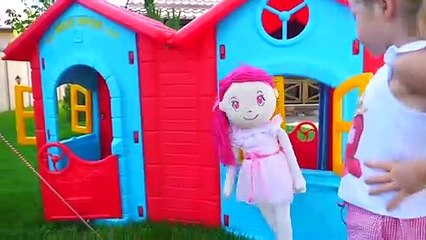 Nastya de poupées et jouer à faire semblant avec des jeux pour les enfants