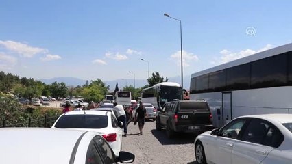 Pamukkale'yi 6 günde 80 bin turist gezdi - DENİZLİ